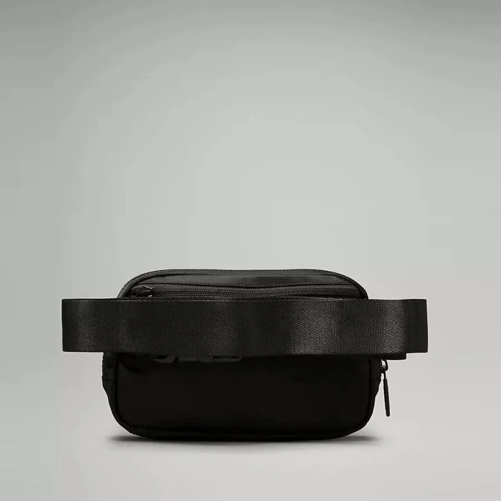 Lululemon Everywhere Belt Bag 1L NWT - Picture 2 of 13
